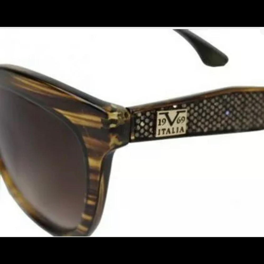 Versace 1969 Abbigliamento Cat Eye Sunglasses